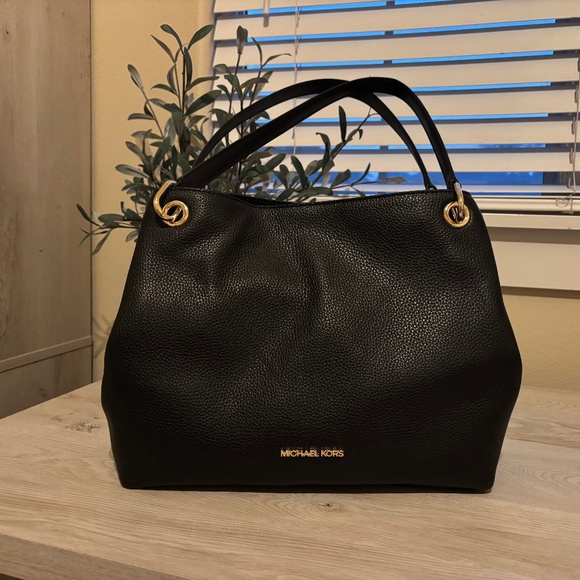 Michael kors shoulder bag - Picture 1 of 4